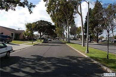 2918 Del Amo Blvd, Lakewood, CA 90712 - photo 4