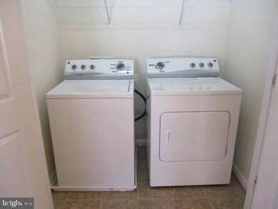 23520 F D R Blvd unit 7A, California, MD 20619 - photo 5