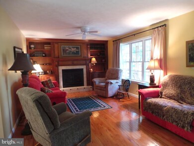 188 Maranatha Ln, Berkeley Springs, WV 25411 - photo 6