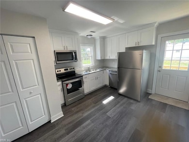 728 Bolling St, Franklin, VA 23851 - photo 6