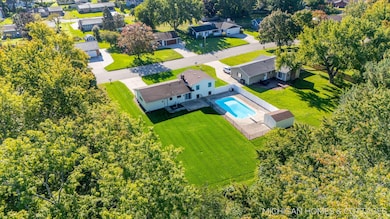 10975 Campanel Dr, Zeeland, MI 49464 - photo 3