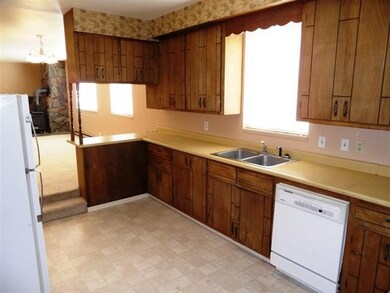 315 S Diamond St, Nampa, ID 83686 - photo 5