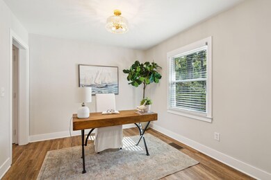 2210NDallertonCir-KeenEyeMarketing-023