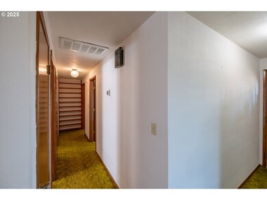 9885 Buena Vista Rd, Independence, OR 97351 - photo 7