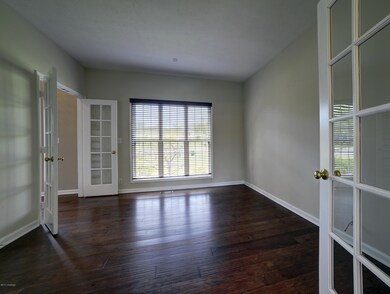 Large Study/Office/Sitting Room