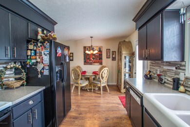 248 Patricia Ln, Mount Washington, KY 40047 - photo 6