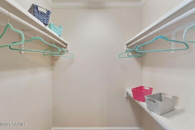 CLOSET 2