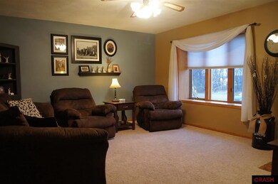 40 Shady Oak Dr, Courtland, MN 56021 - photo 2