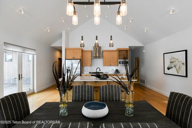 6 Dining Table
