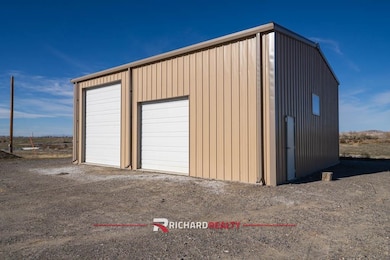 3380 Faye St, Greybull, WY 82426 - photo 3