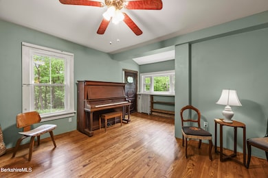 9A Living Room(1)