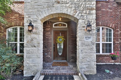 10740 Barnsford Ln, Helotes, TX 78023 - photo 5