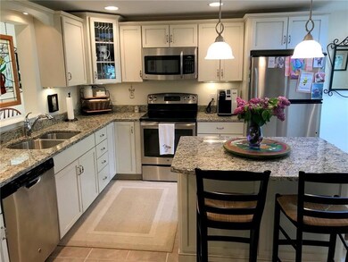 Sunny Kitchen with Eat-at Island