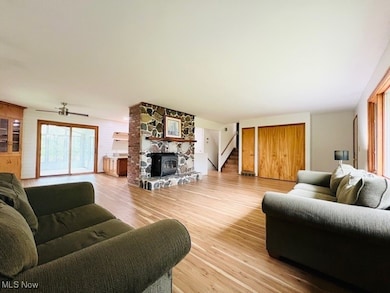 69 E Mennonite Rd, Aurora, OH 44202 - photo 3