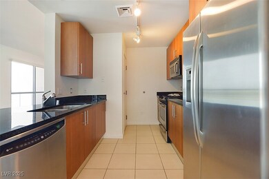 Allure Las Vegas unit 1909, Las Vegas, NV 89102 - photo 5