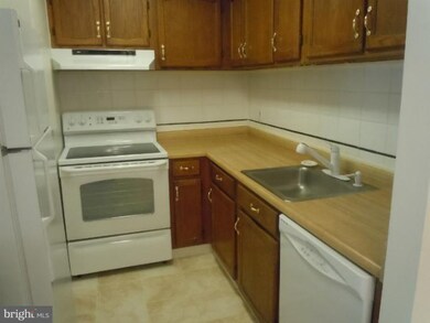 13102 Wonderland Way unit 193, Germantown, MD 20874 - photo 3