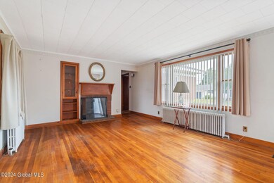 32 Blakely Ct, Troy, NY 12180 - photo 5