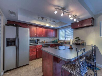 005_Kitchen