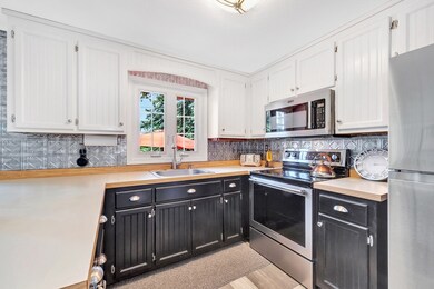 395 Donohue Rd unit 7, Dracut, MA 01826 - photo 7