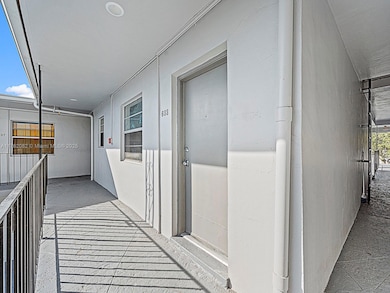 10375 SW 40th St unit X, Miami, FL 33165 - photo 3