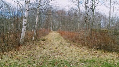 The right of way to the property is...
