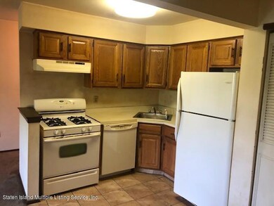 120 Devon Loop unit 12, Staten Island, NY 10314 - photo 5