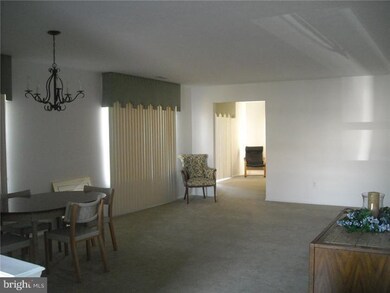 404 Elderberry Ct, Mount Laurel, NJ 08054 - photo 5