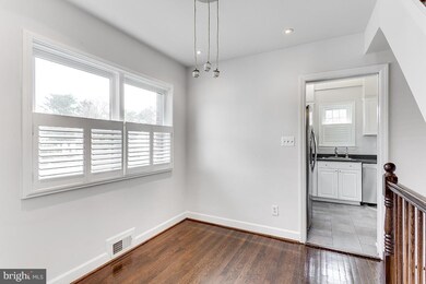 4504 N Chelsea Ln, Bethesda, MD 20814 - photo 6