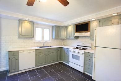 66 Barnett St unit 1, New Haven, CT 06515 - photo 2