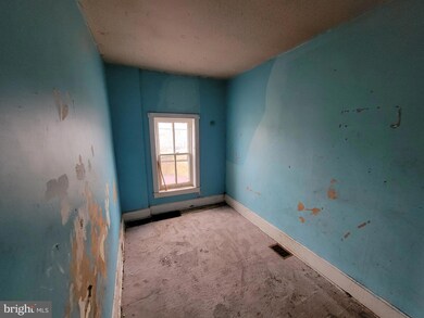 142 Lower Market St, Milton, PA 17847 - photo 3