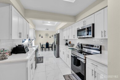 404 Newport Way unit B, Monroe Township, NJ 08831 - photo 7