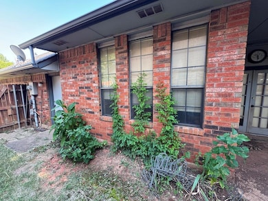 1109 David Rd, Moore, OK 73160 - photo 5