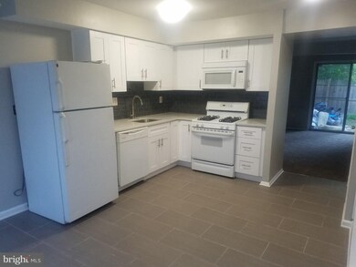 7608 Lotus Ct, Laurel, MD 20707 - photo 3