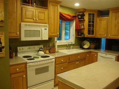 13321 Page Rd, Grabill, IN 46741 - photo 2