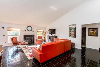 5957 Carnegie Cove Ct, Columbus, OH 43213 - photo 7