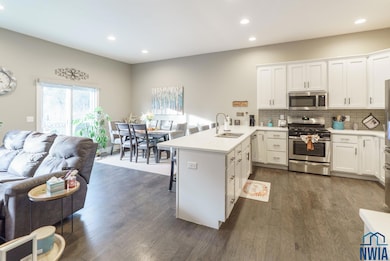 2953 Chestnut Ave, Sioux City, IA 51104 - photo 6