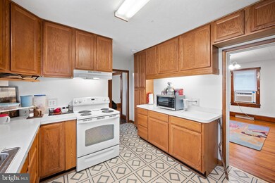 1214 N Frederick Pike, Winchester, VA 22603 - photo 7