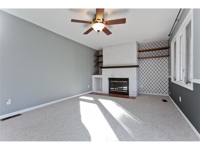 630 26th St SE, Cedar Rapids, IA 52403 - photo 5