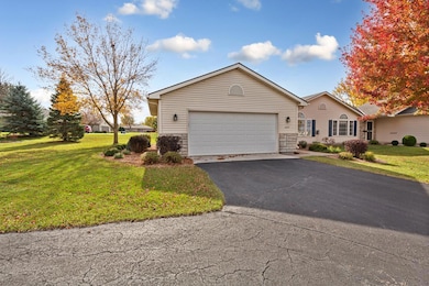 1427 Carriage Cir unit 1427, Faribault, MN 55021 - photo 5