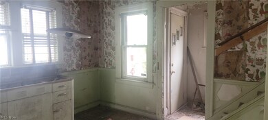 Misc room featuring a wealth of natural light