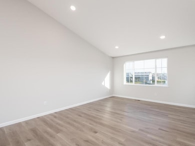 938 Prestwick Dr, Belle Plaine, MN 56011 - photo 5