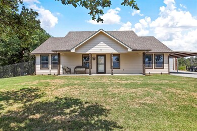 101 Tnt Ct, Springtown, TX 76082 - photo 3