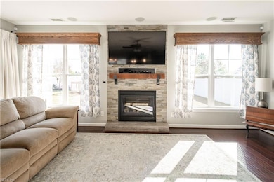 2213 Kirkby Ln unit 109, Virginia Beach, VA 23456 - photo 4