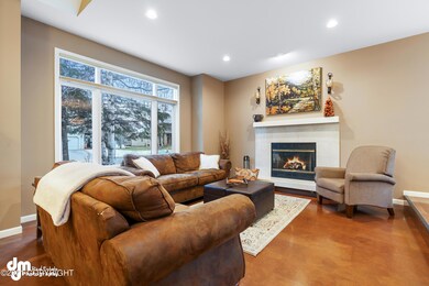 07-Living Room