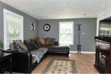 38 Valley St, Wakefield, MA 01880 - photo 5