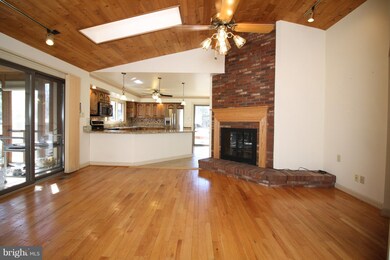 14715 Wisteria Dr, Swan Point, MD 20645 - photo 5