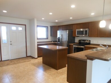 208 Elliott Ln, Oregon, WI 53575 - photo 5