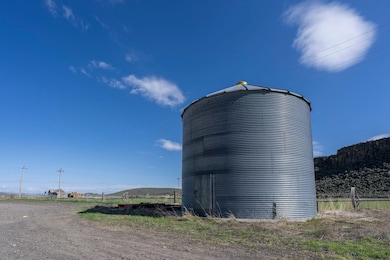 60664 Anderson Valley Rd, Princeton, OR 97721 - photo 5