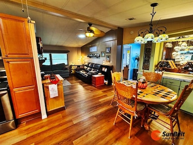 2321 Lakeside Dr, Leesburg, FL 34788 - photo 4