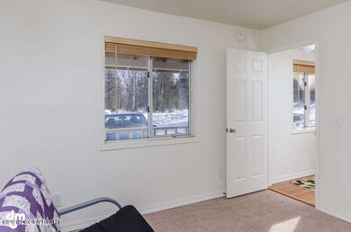 2900 N Brennas Way Wasilla AK-small-002-